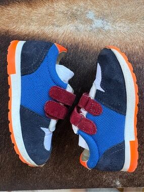 Gently used Toddler Jacadi Blue & Orange Sneakers size 7T / 23